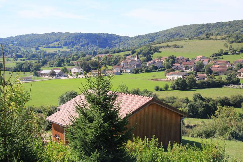gite-et-chalet-dans-le-jura-bourg-en-bresse gite et chalet dans le jura pres de bourg en bresse