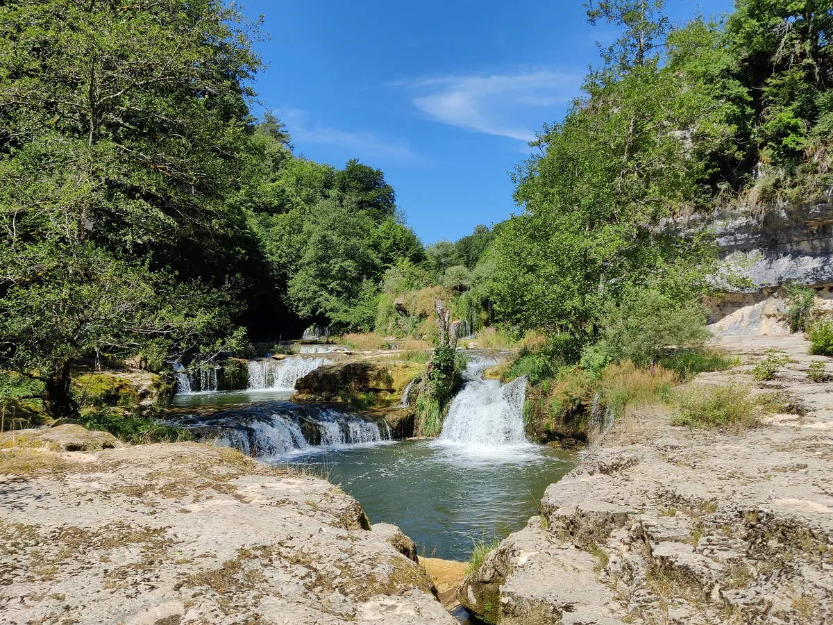 Balade dans les paysages autour d Aromas