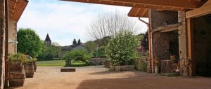 cour intérieure gite groupe
