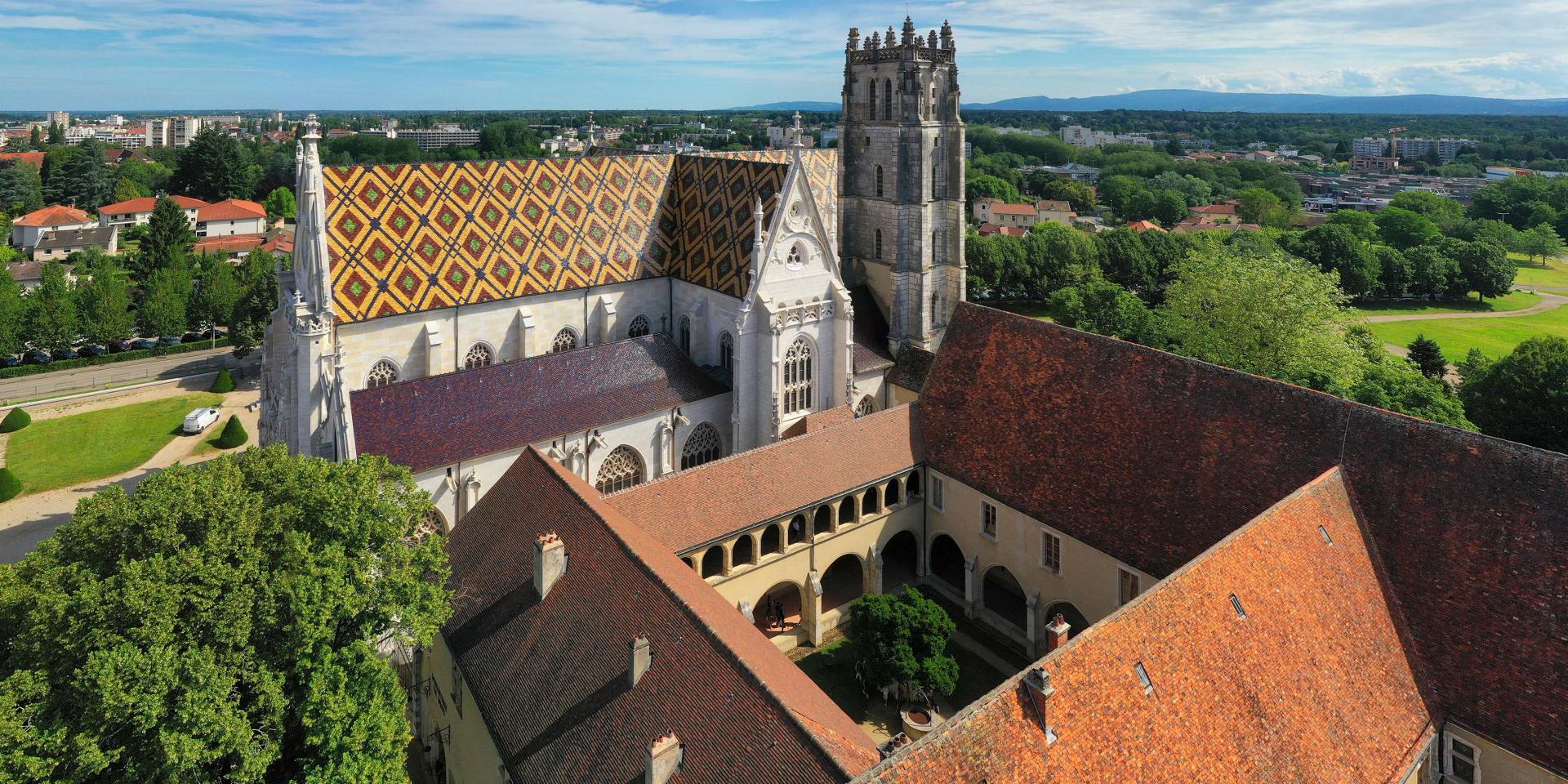 Brou non loin gîtes groupe Lyon Genève