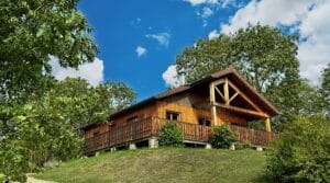 Chalet nature cosy avec vue panoramique à 1h de Lyon et Genève