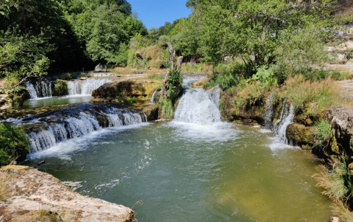 Disponibilités gîte de groupe personnes et gîtes 6 personnes dans le sud du Jura