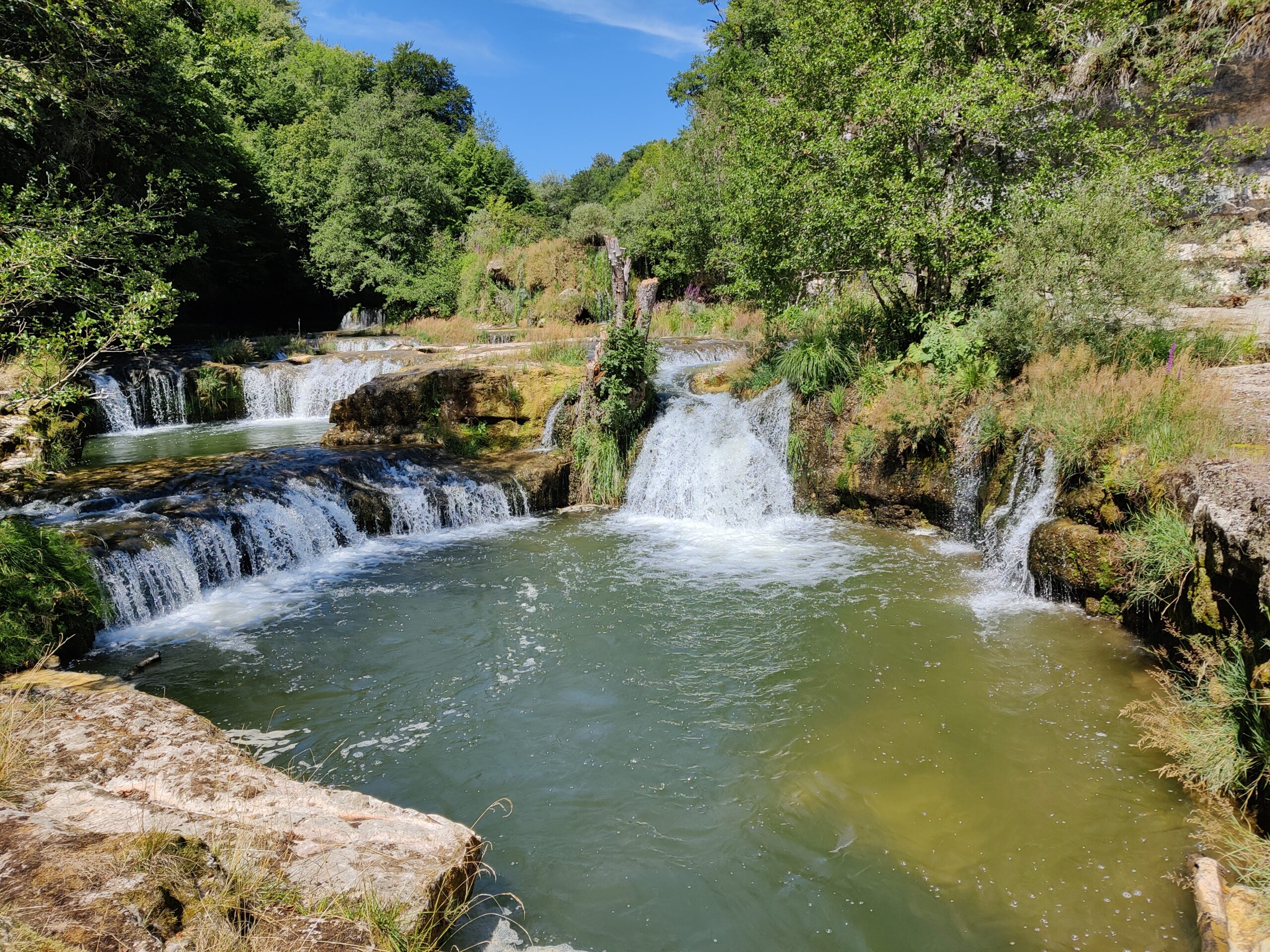 Disponibilités gîte de groupe personnes et gîtes 6 personnes dans le sud du Jura